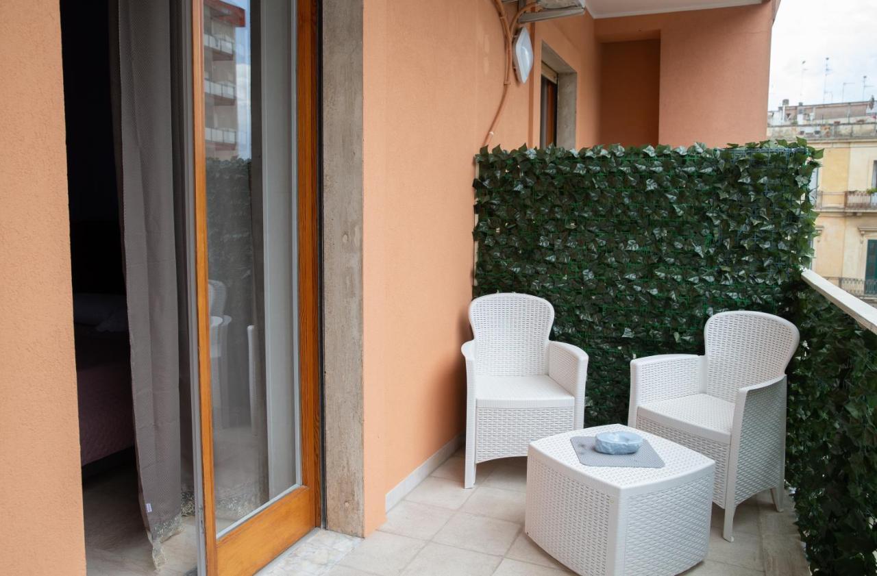 Li Cumpari Salentini Apartamento Lecce Exterior foto